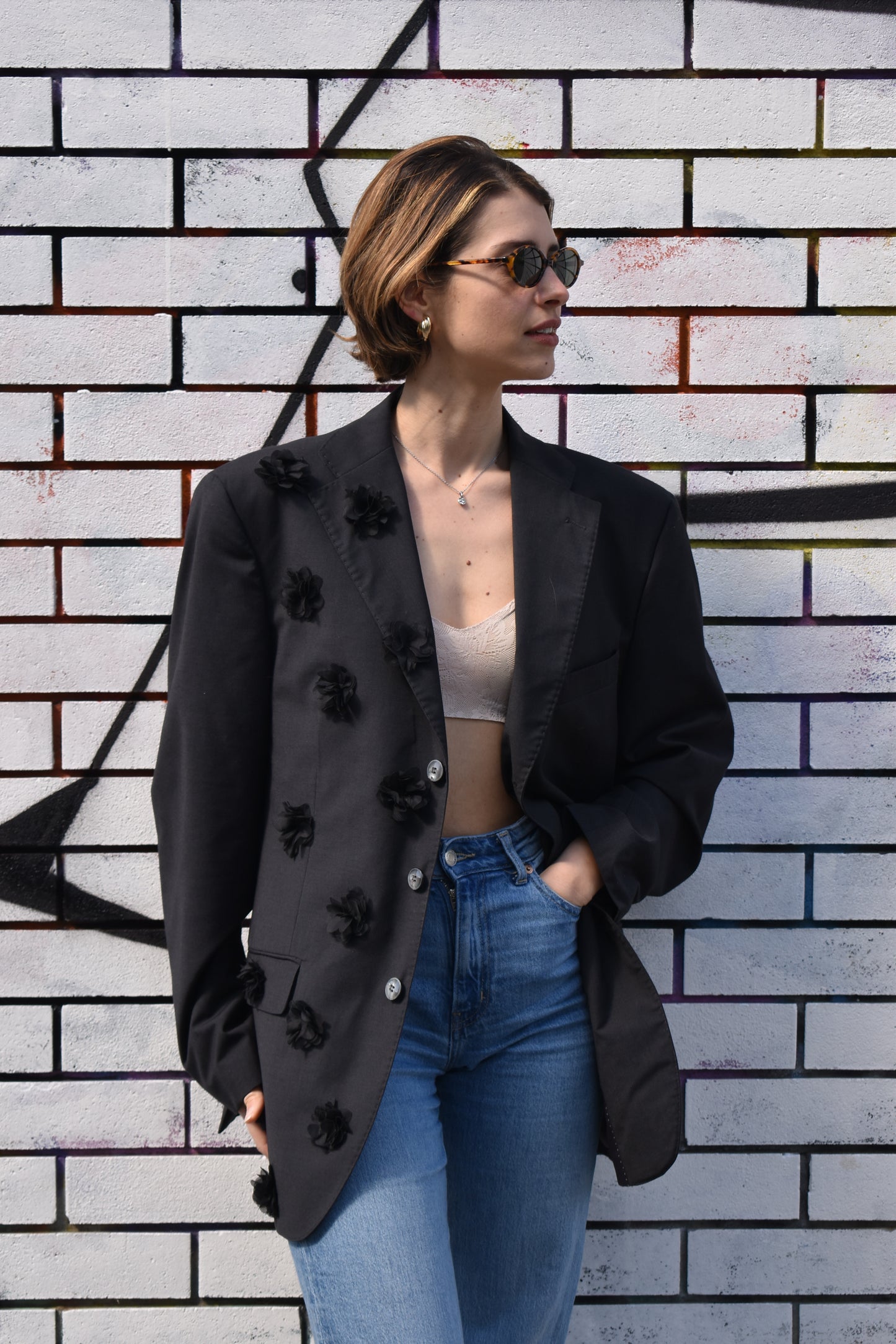 Blazer Vintage Nero con Fiori Applicati